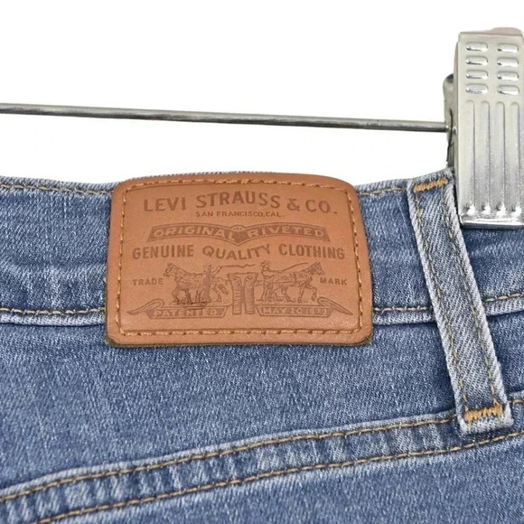 Levi's Premium Jeans 724 High Rise Slim  Straight Crop Jean Blue Raw Hem Size 25 - Picture 9 of 16